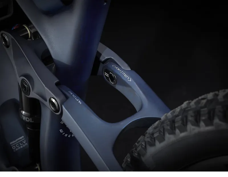 2022 Trek Fuel EX 9.7 Mountain Bike in Carbon Blue Smoke-4